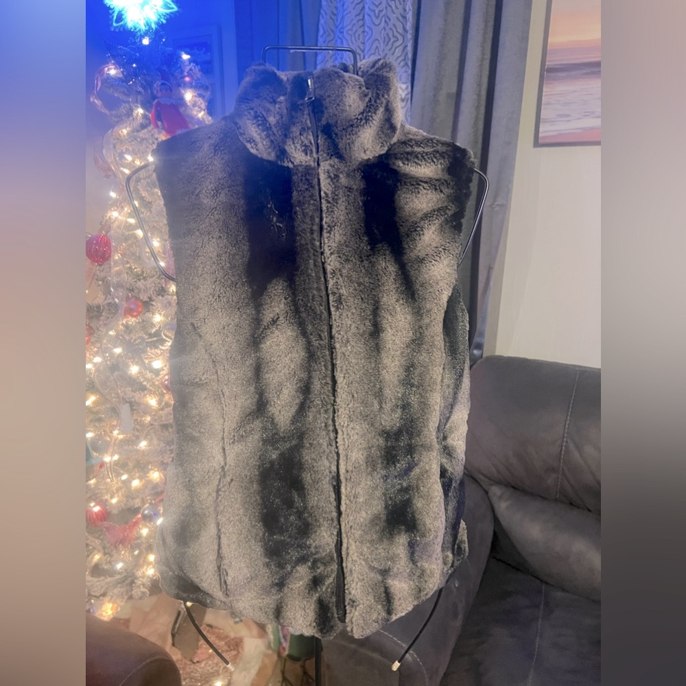 Fluffy Vest